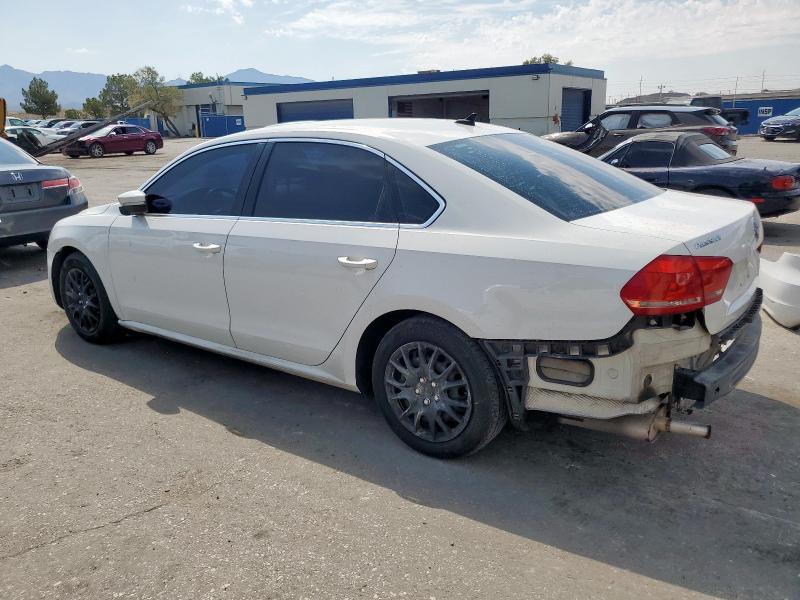 1VWAT7A32EC039365 - 2014 VOLKSWAGEN PASSAT S WHITE photo 2