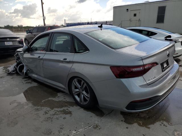 3VWEM7BU7RM040117 - 2024 VOLKSWAGEN JETTA SE SILVER photo 2