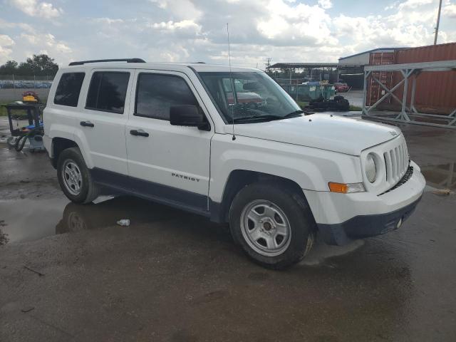 1C4NJPBAXED881372 - 2014 JEEP PATRIOT SPORT WHITE photo 4