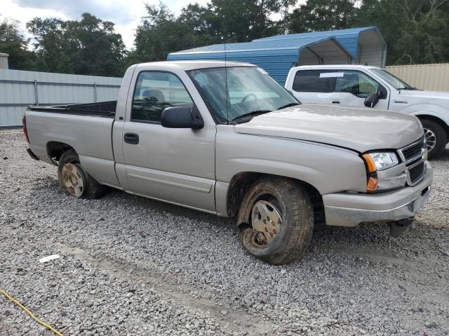 1GCEC14V07Z201878 - 2007 CHEVROLET SILVERADO C1500 CLASSIC SILVER photo 4