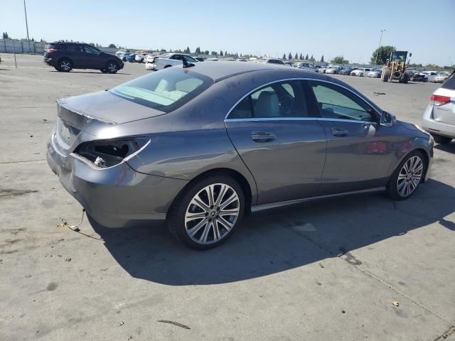 WDDSJ4EB3JN657666 - 2018 MERCEDES-BENZ CLA 250 Մոխրագույն լուսանկար 3