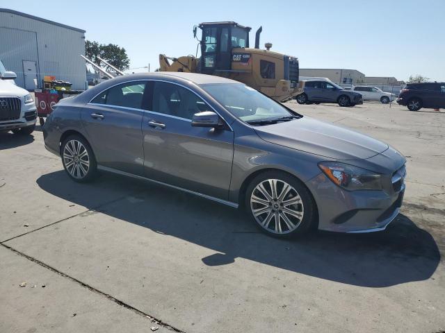 WDDSJ4EB3JN657666 - 2018 MERCEDES-BENZ CLA 250 Մոխրագույն լուսանկար 4