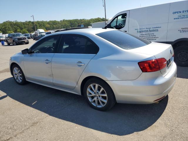 3VWD17AJ0EM443040 - 2014 VOLKSWAGEN JETTA SE 银色 照片 2