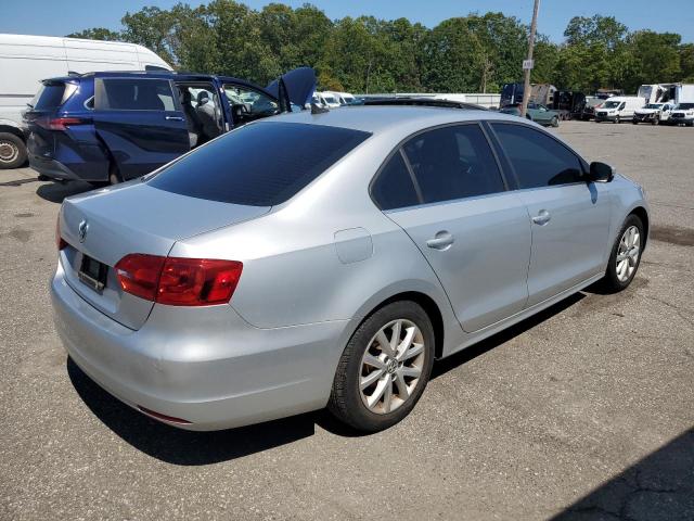 3VWD17AJ0EM443040 - 2014 VOLKSWAGEN JETTA SE 银色 照片 3