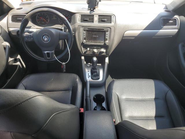 3VWD17AJ0EM443040 - 2014 VOLKSWAGEN JETTA SE 银色 照片 8