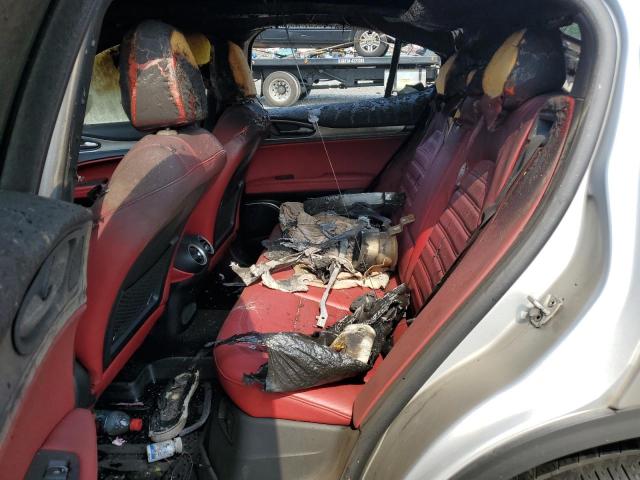 ZASPAKBN3K7C69546 - 2019 ALFA ROMEO STELVIO TI SILVER photo 11