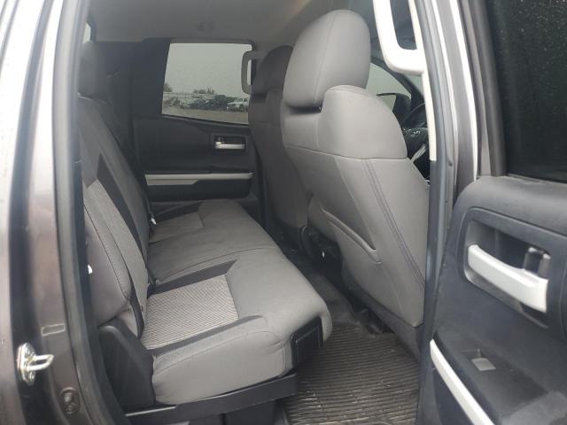 5TFUW5F19FX468564 - 2015 TOYOTA TUNDRA DOUBLE CAB SR/SR5 GRAY photo 10