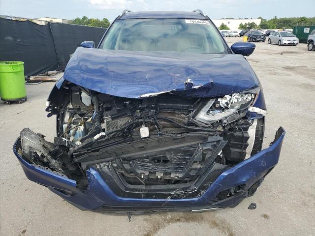 5N1AT2MT8JC838400 - 2018 NISSAN ROGUE S Көк фото 5