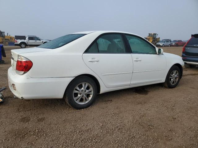 4T1BF30K66U627647 - 2006 TOYOTA CAMRY LE WHITE photo 3