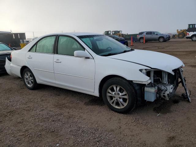 4T1BF30K66U627647 - 2006 TOYOTA CAMRY LE WHITE photo 4