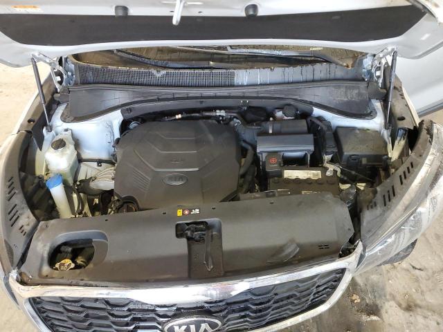 5XYPGDA53LG619251 - 2020 KIA SORENTO S SILVER photo 12