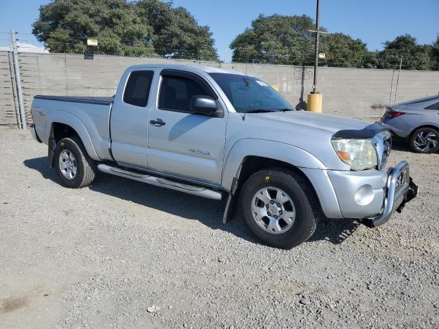 5TEUU42NX8Z535595 - 2008 TOYOTA TACOMA ACCESS CAB SILVER photo 4