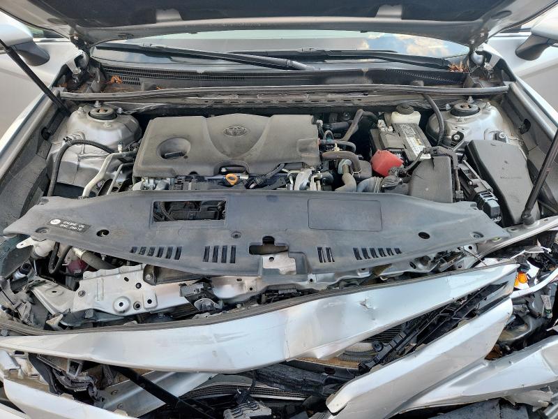 4T1L11AK3LU933044 - 2020 TOYOTA CAMRY LE SILVER photo 11