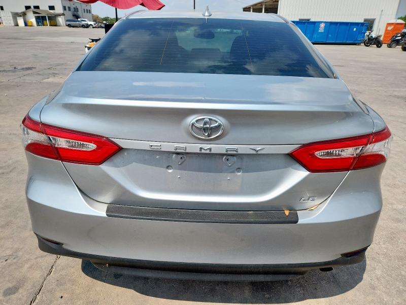 4T1L11AK3LU933044 - 2020 TOYOTA CAMRY LE SILVER photo 6