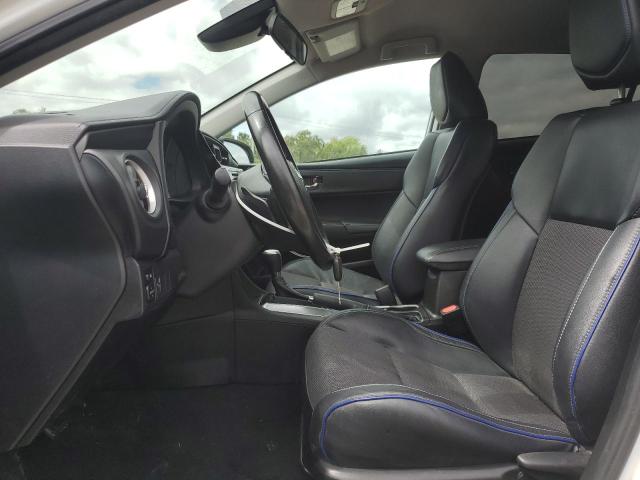 5YFBURHE2JP853136 - 2018 TOYOTA COROLLA L 白色 照片 7