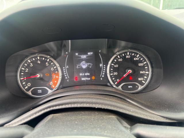 ZACCJBAH0JPH33753 - 2018 JEEP RENEGADE SPORT Серый фото 8