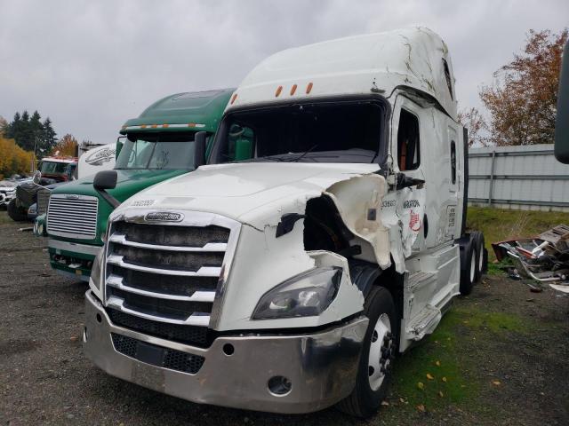 3AKJHHDR6LSLT6708 - 2020 FREIGHTLINER CASCADIA 1 WHITE photo 2