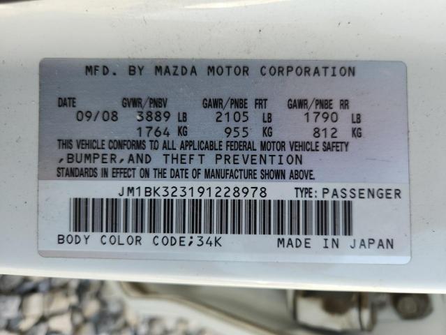 JM1BK323191228978 - 2009 MAZDA 3 S WHITE photo 12
