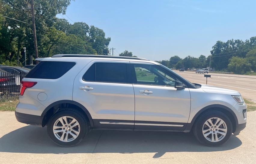 1FM5K8D84JGC16050 - 2018 FORD EXPLORER XLT ვერცხლისფერი ფოტო 12