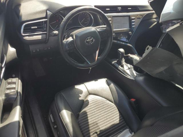 4T1B11HK9JU529745 - 2018 TOYOTA CAMRY L 银色 照片 8