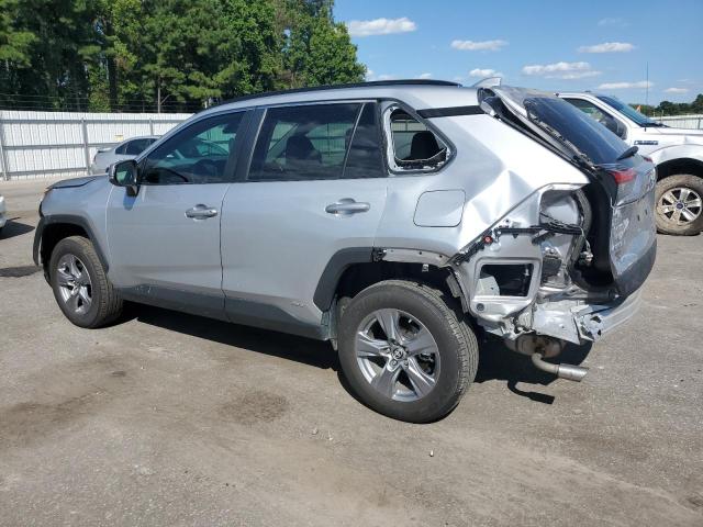 4T3MWRFV5RU133918 - 2024 TOYOTA RAV4 LE SILVER photo 2