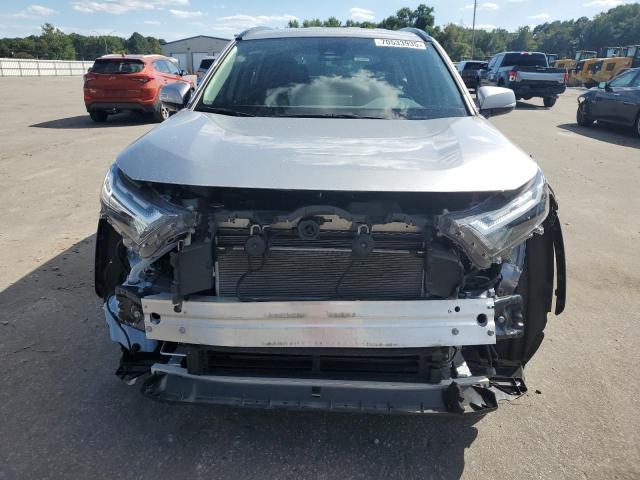 4T3MWRFV5RU133918 - 2024 TOYOTA RAV4 LE SILVER photo 5