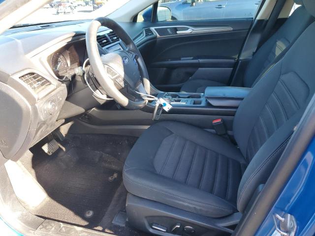3FA6P0T90KR252629 - 2019 FORD FUSION SE BLUE photo 7