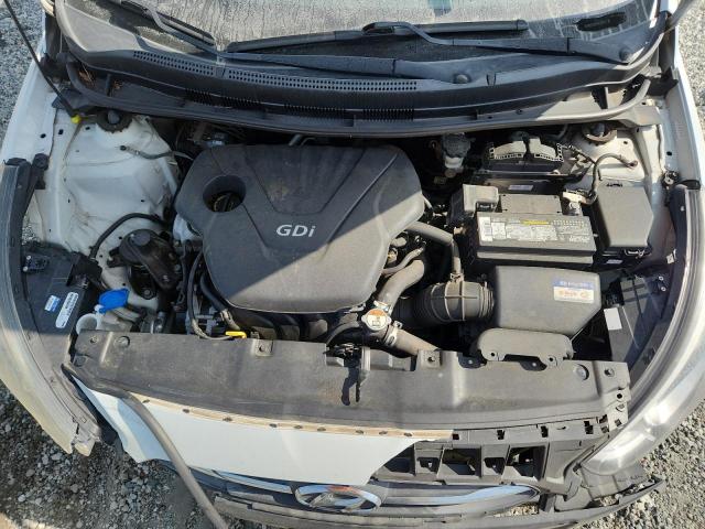 KMHCT4AE3GU124932 - 2016 HYUNDAI ACCENT SE WHITE photo 11