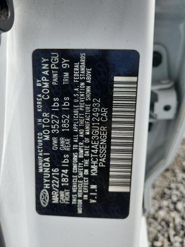 KMHCT4AE3GU124932 - 2016 HYUNDAI ACCENT SE WHITE photo 13