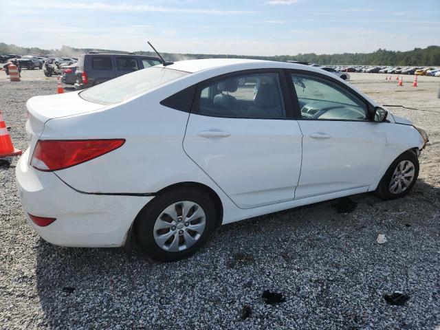 KMHCT4AE3GU124932 - 2016 HYUNDAI ACCENT SE WHITE photo 3