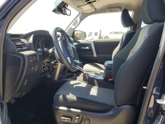 JTEEU5JR6P5299717 - 2023 TOYOTA 4RUNNER SR5 BLUE photo 7