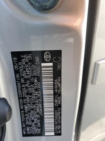 JTDKARFU6J3061499 - 2018 TOYOTA PRIUS ვერცხლისფერი ფოტო 13