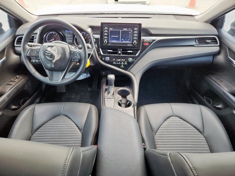 4T1G11AK5PU080430 - 2023 TOYOTA CAMRY SE NIGHT SHADE WHITE photo 8