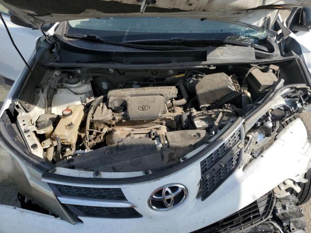 JTMZFREV8FD077344 - 2015 TOYOTA RAV4 LE 白色 照片 12