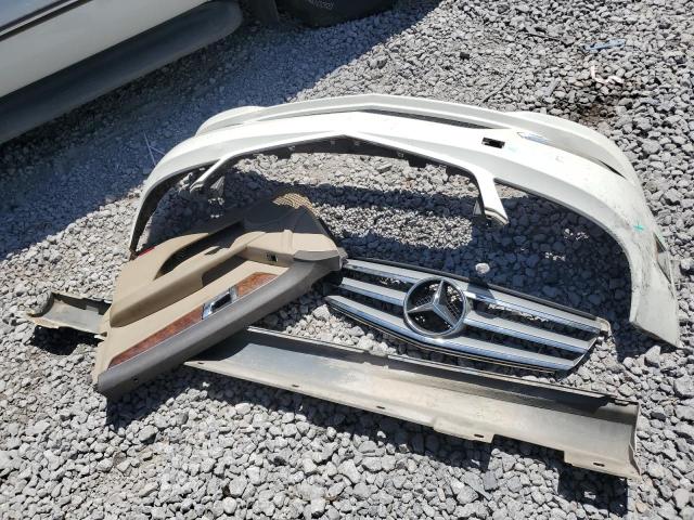 WDDGF5EB4BA528308 - 2011 MERCEDES-BENZ C 300 WHITE photo 12