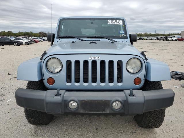 1C4AJWBG3CL175117 - 2012 JEEP WRANGLER SAHARA BLUE photo 5