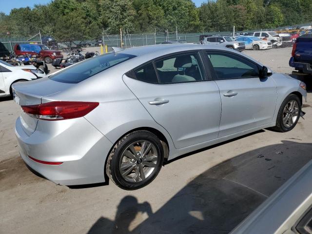 5NPD84LF7JH317053 - 2018 HYUNDAI ELANTRA SEL SILVER photo 3