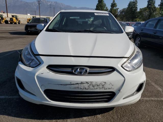 KMHCT4AE4HU203916 - 2017 HYUNDAI ACCENT SE 白色 照片 5