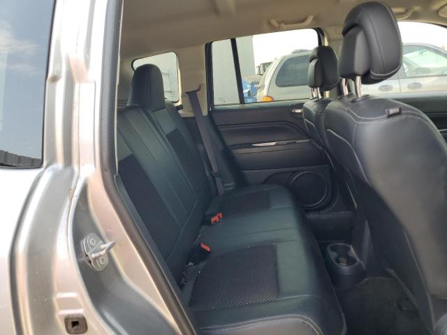 1C4NJDEB5HD154681 - 2017 JEEP COMPASS LATITUDE SILVER photo 11