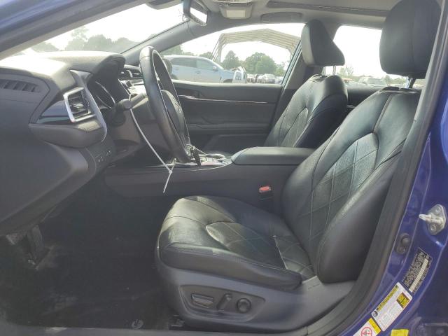 4T1B11HK8JU506697 - 2018 TOYOTA CAMRY L BLUE photo 7