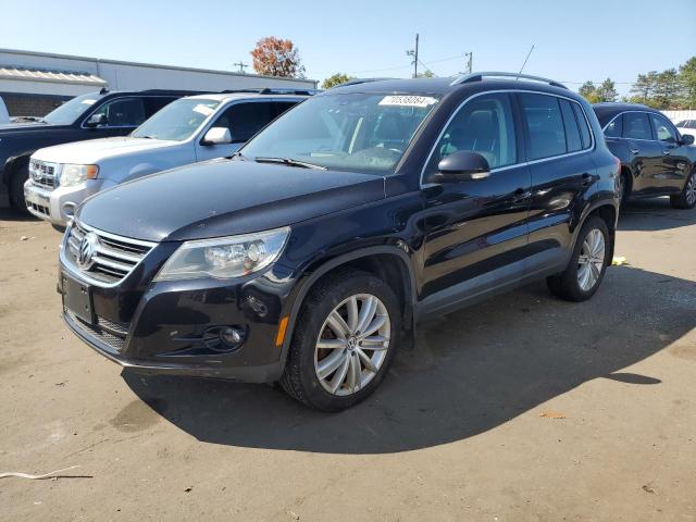 2011 VOLKSWAGEN TIGUAN S, 