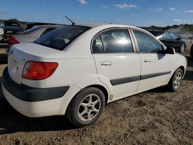 KNADE123286385549 - 2008 KIA RIO BASE WHITE photo 3