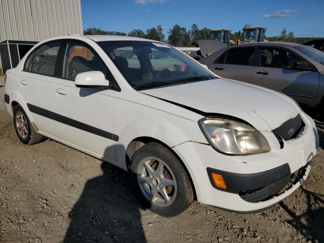 KNADE123286385549 - 2008 KIA RIO BASE WHITE photo 4