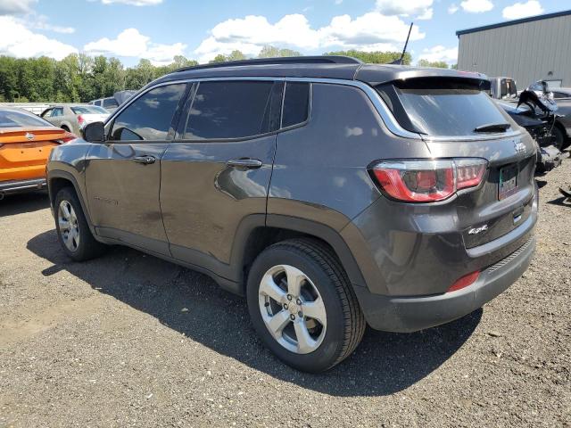 3C4NJDBB6JT479828 - 2018 JEEP COMPASS LATITUDE Boz foto 2