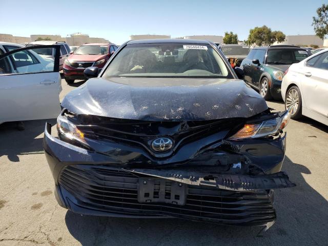 JTNB11HK9J3049937 - 2018 TOYOTA CAMRY L BLACK photo 5