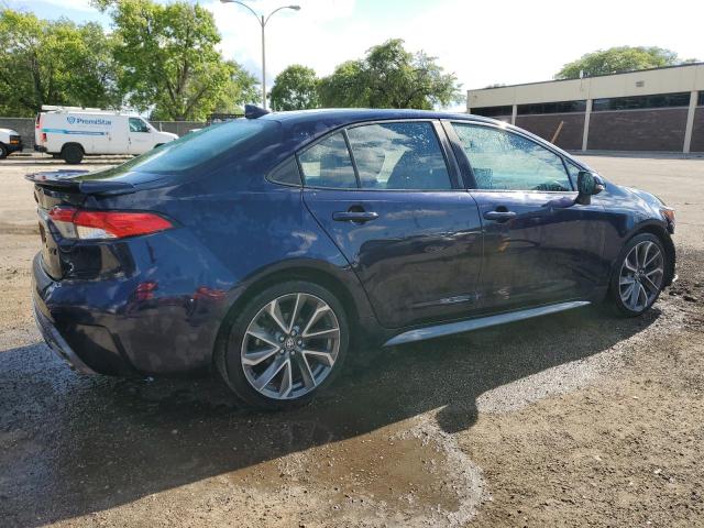 5YFP4MCE9MP097891 - 2021 TOYOTA COROLLA SE Blau Foto 3