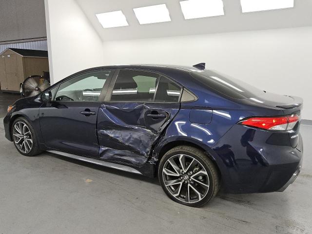 5YFS4RCE6LP011555 - 2020 TOYOTA COROLLA SE Mavi foto 2