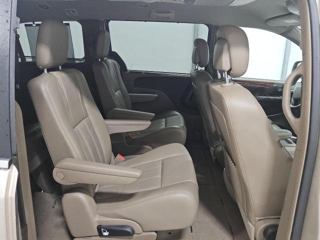 2C4RC1BG6FR520202 - 2015 CHRYSLER TOWN & COU TOURING TAN photo 11