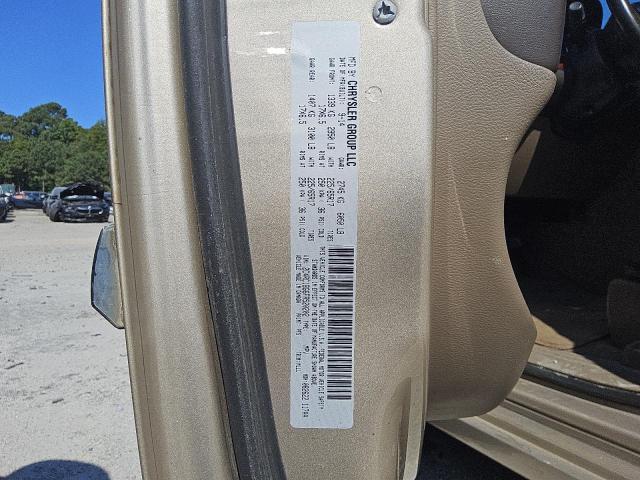 2C4RC1BG6FR520202 - 2015 CHRYSLER TOWN & COU TOURING TAN photo 13