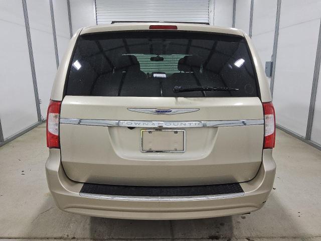 2C4RC1BG6FR520202 - 2015 CHRYSLER TOWN & COU TOURING TAN photo 6
